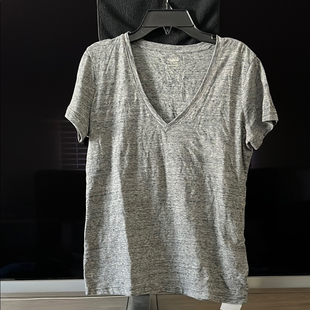 MADEWELL - Gray V-Neck Women’s Shirt